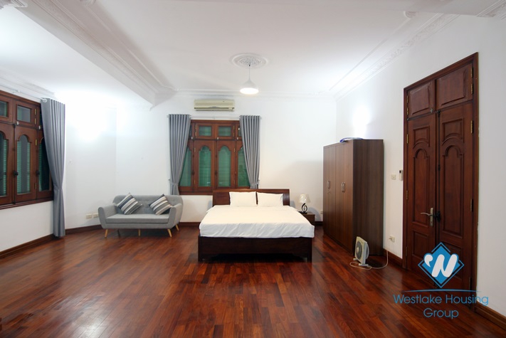Big Studio apartment for rent in Xuan Dieu st, Quang an Ward, Tay Ho district